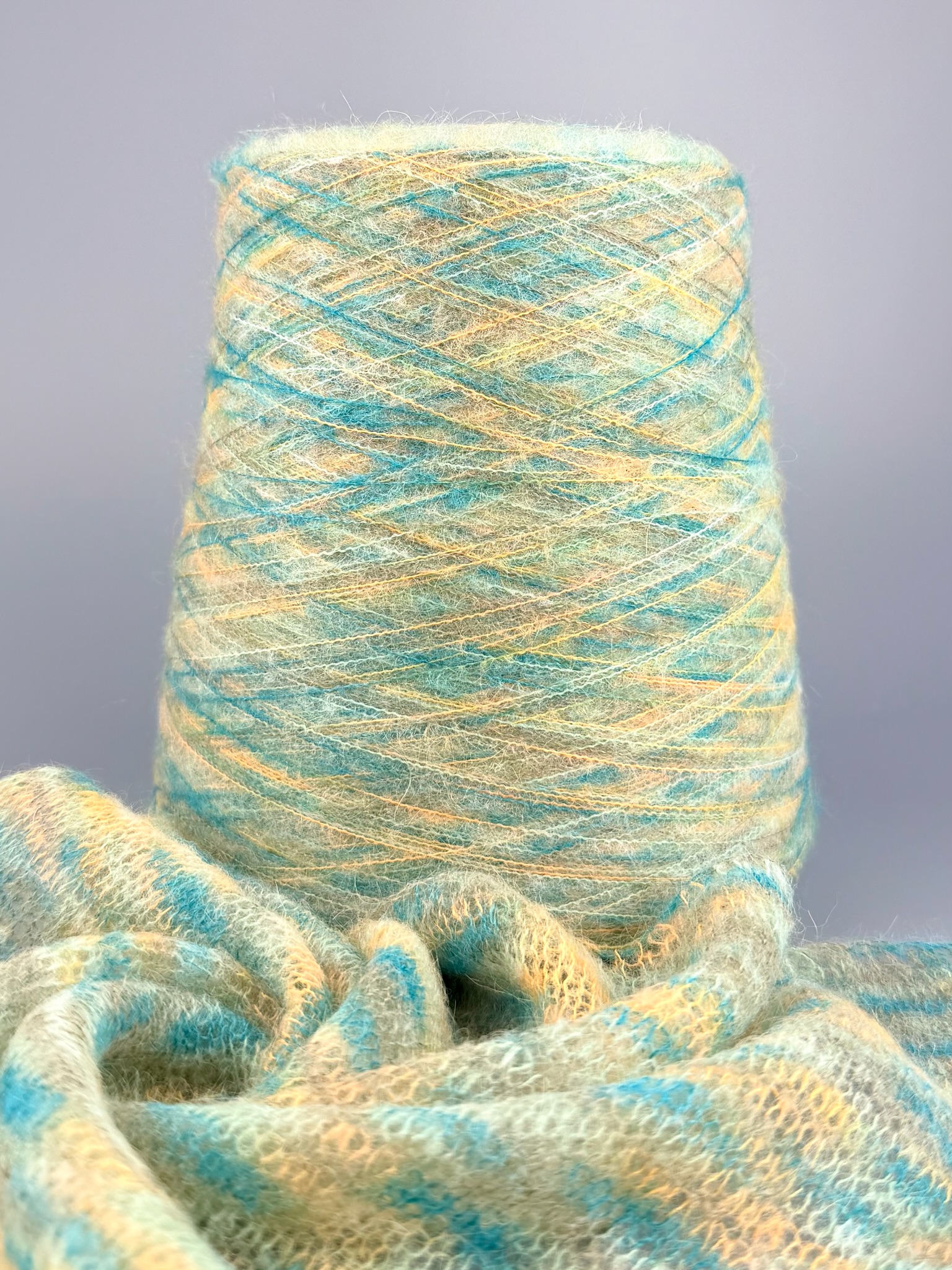 Zimpfer Wolle Selezione Art. Soriano Nm 1/15 – Fil en alpaga baby col. Vert d’eau et jaune 01 photo 3